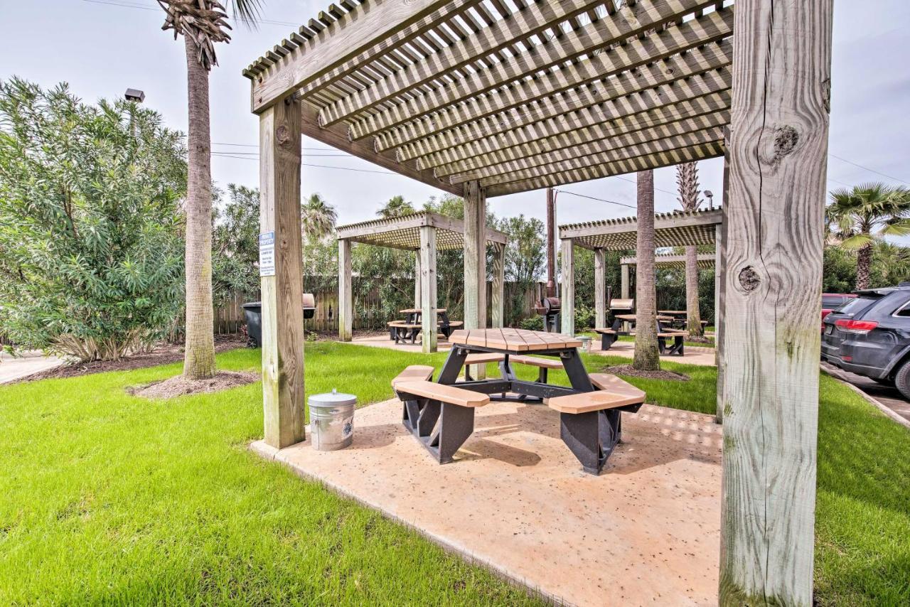 Galveston Condo With Oceanfront Views And 2 Pools Bagian luar foto