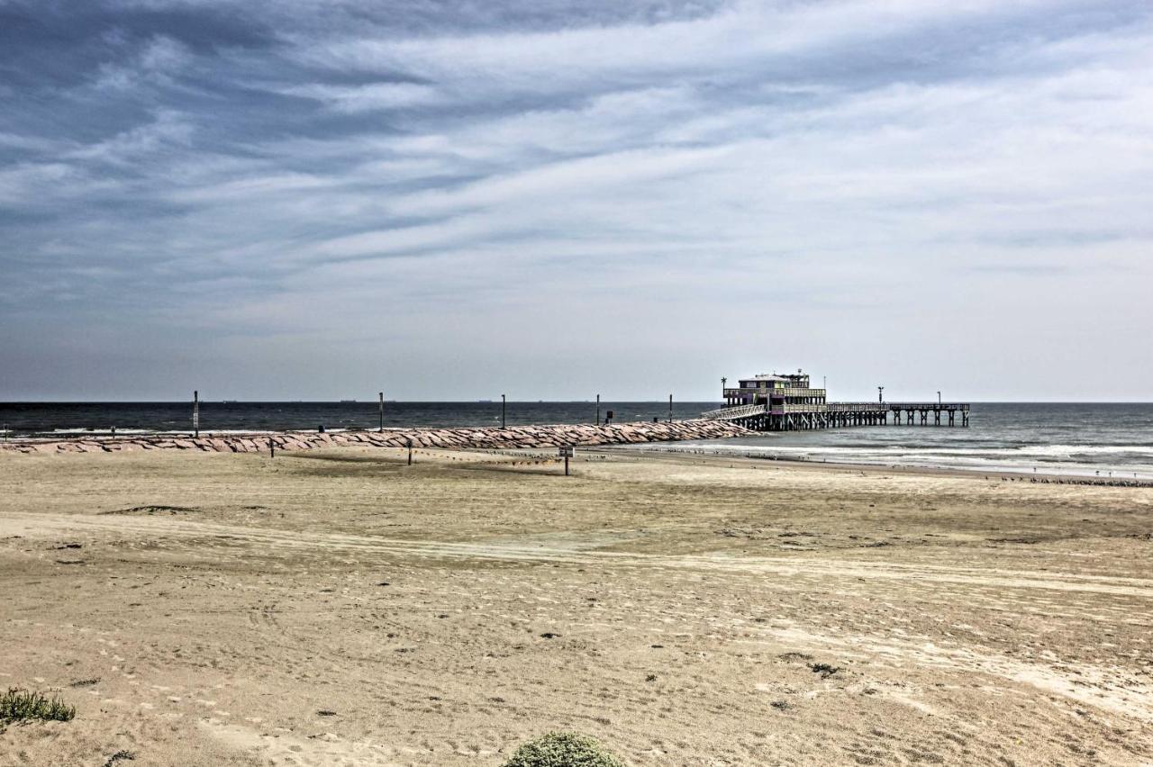 Galveston Condo With Oceanfront Views And 2 Pools Bagian luar foto